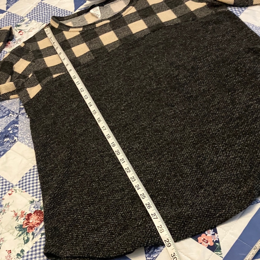 Glitzy Girlz Women's Black and Cream Checkered Crewneck Top - Picture 6 of 7